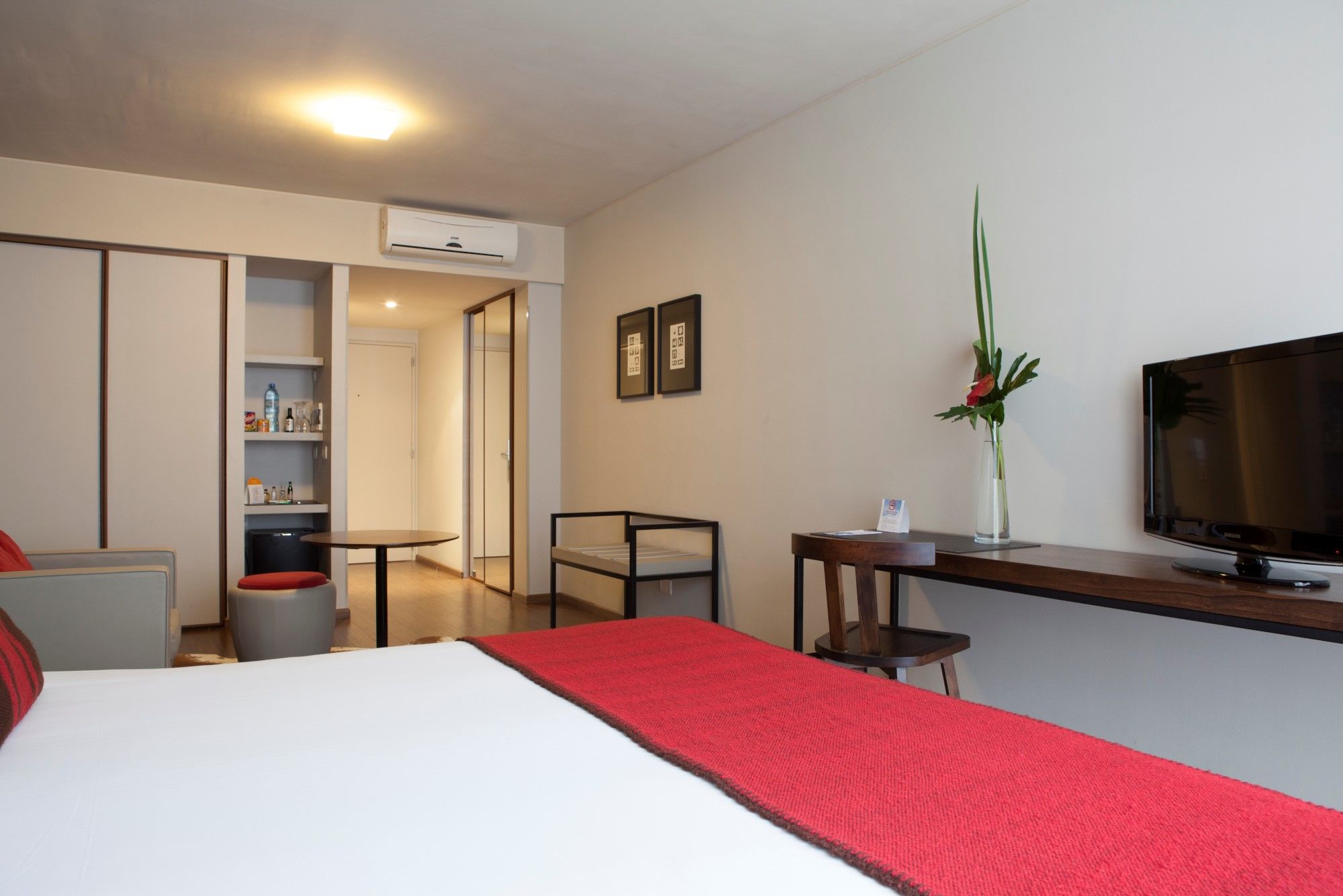 Hotel Aspen Square
